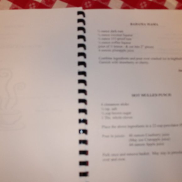 PIG OUT ELKIN NC. HIGH SCHOOL COOK BOOK  VINTAGE RARE - Picture 4 of 16